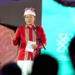 Menkop Ferry Juliantono dorong tenun Toraja naik kelas