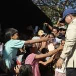 Kunjungan Prabowo Subianto ke Posko Pengungsian Nagekeo Sampaikan Komitmen Dukungan untuk NTT