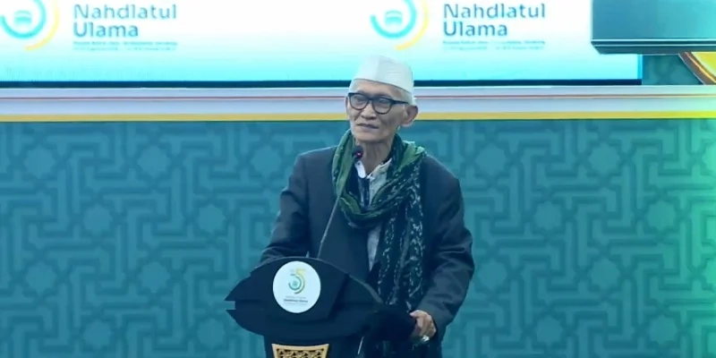 KH Miftachul Akhyar: Tiga Ayat Al-Qur'an Sebagai Pedoman Kemandirian Ekonomi NU 1 KH Miftachul Akhyar: Tiga Ayat Al-Qur'an Sebagai Pedoman Kemandirian Ekonomi NU