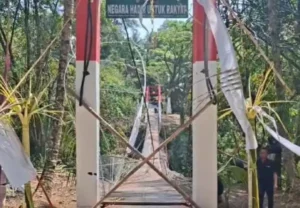 Jembatan Pongpet Pangandaran ambruk